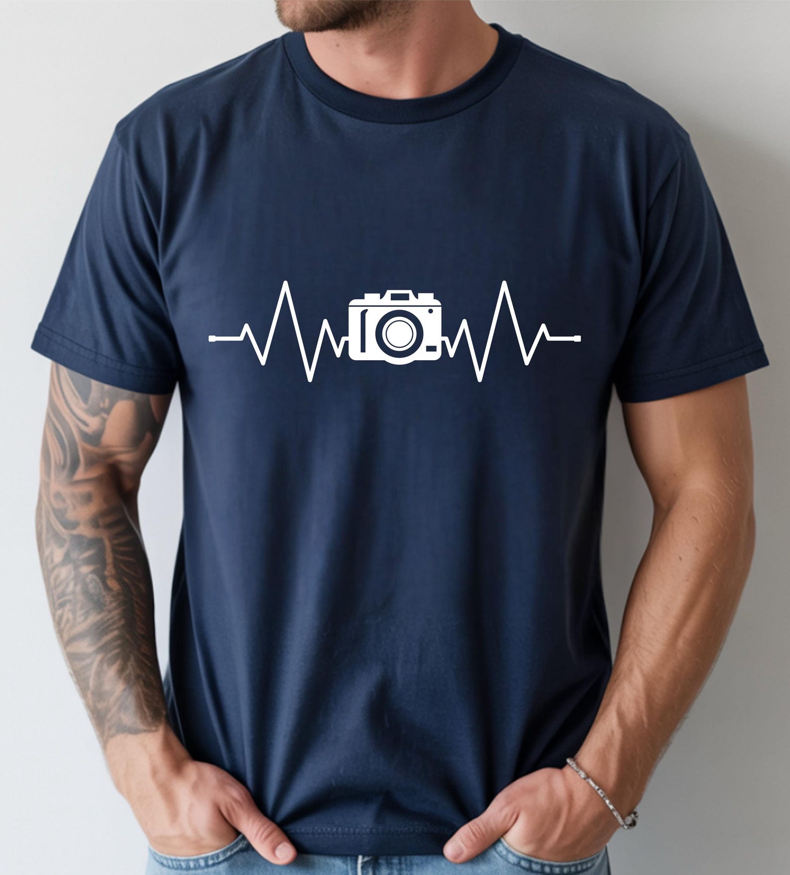 Camera Heartbeat T-shirt photographer cardio pulse ecg photography lover gift event photographing present